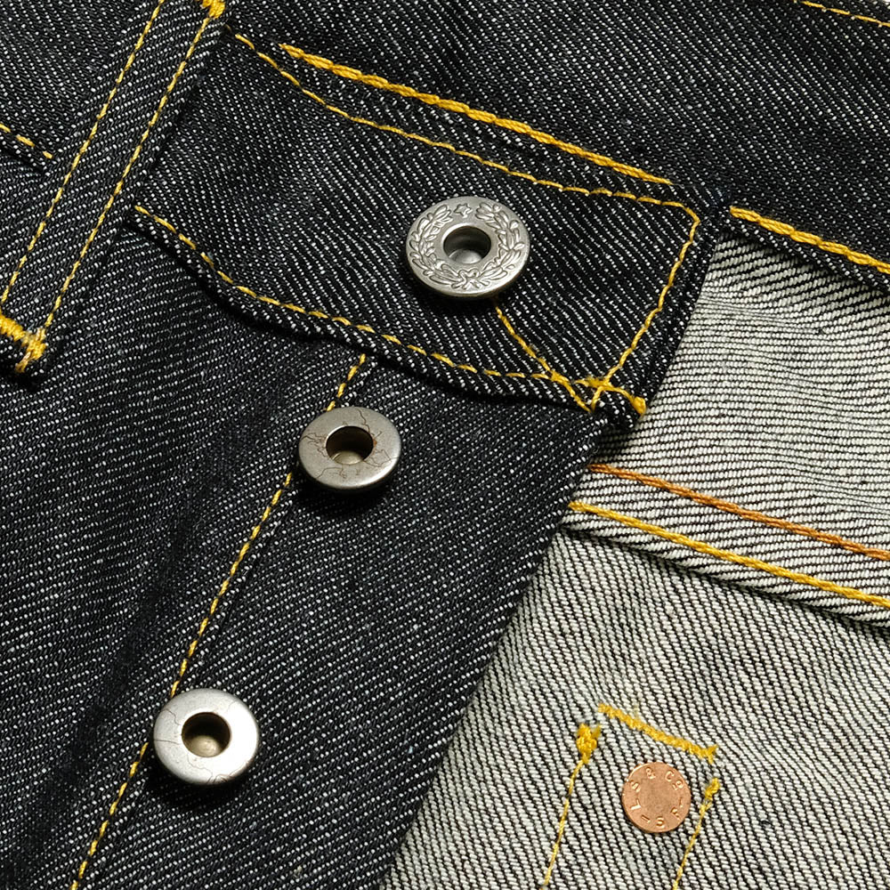 Jean Top Button (17mm) — 'Frosted' Nickel Laurel Wreath Button