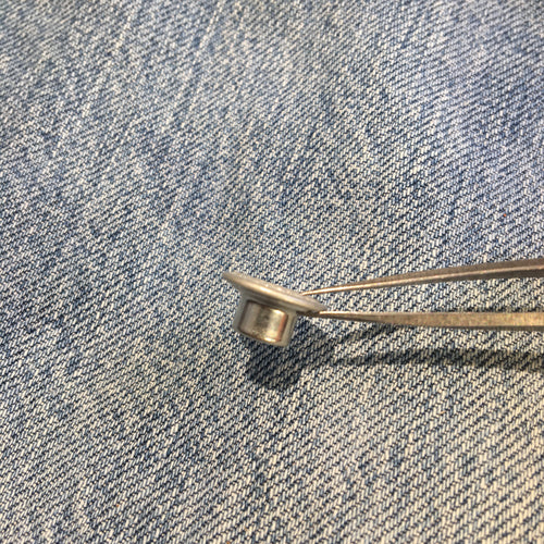 Jean Fly Button (14mm) — 'Frosted' Laurel Wreath Donut Shaped